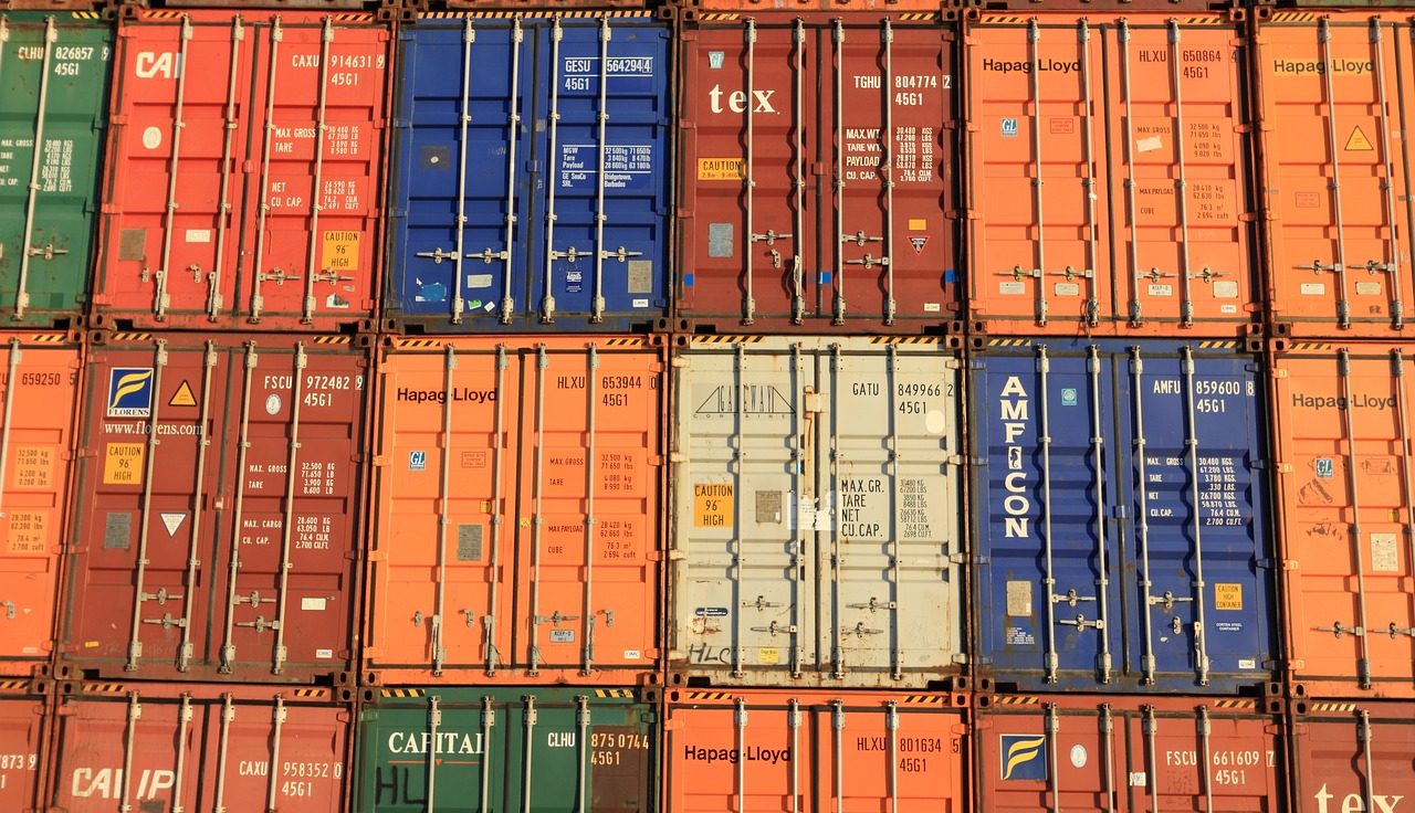 CONTAINERS