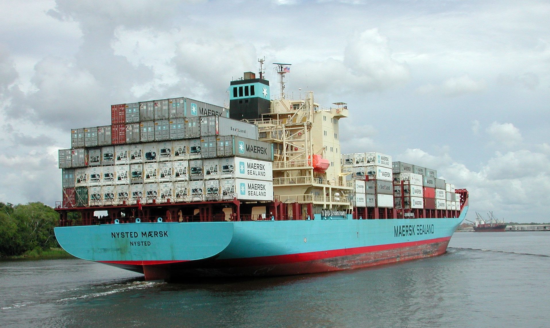 freighter-1572592_1920